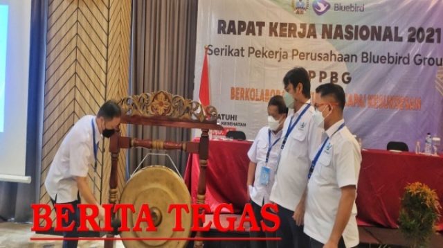 Sigit Priawan Djokosoetono, Direktur Utama PT. Bluebird Tbk buka Rakernas